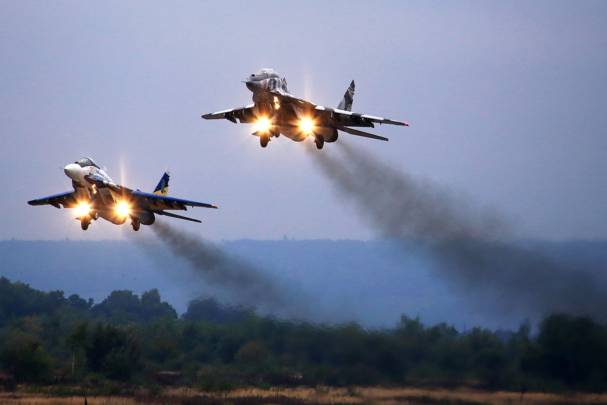 Ukrainian warplanes take off during the Clear Sky international drills near the Ivano-Frankivsk airbase on Oct. 14, 2015
