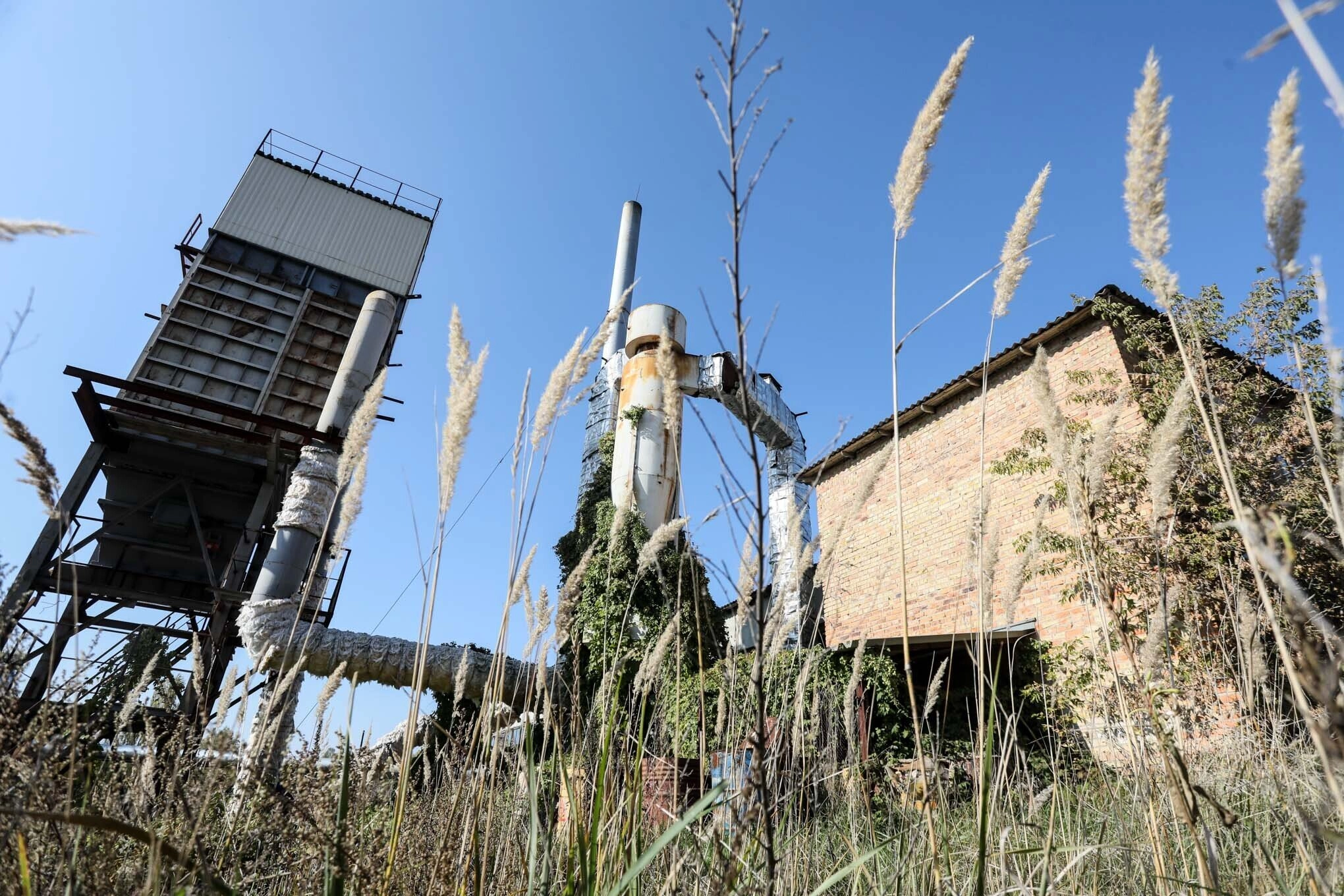 The view on  abandoned 700-square-meter building ready for rent in the Chornobyl exclusion zone on Oct.5, 2021. (Oleg Petrasiuk)