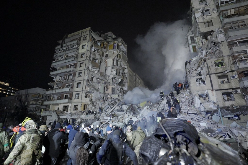 Death Toll in Russian Strike in Dnipro Rises to 35