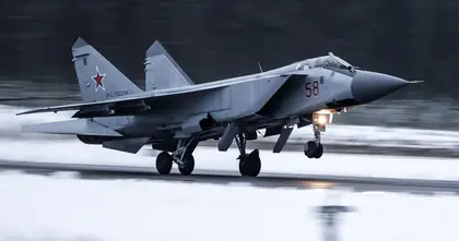 Російський винищувач МіГ-31 спалахнув у небі над Білоруссю