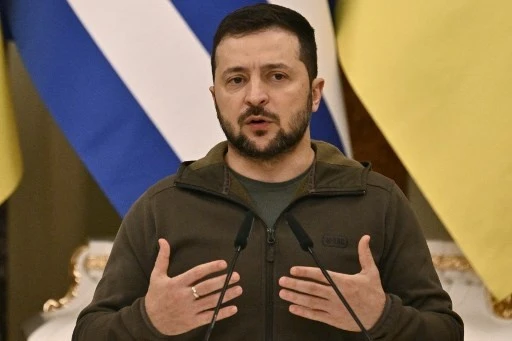 زيلينسكي: “لا خيار آخر” سوى إرسال دبابات ثقيلة الى أوكرانيا