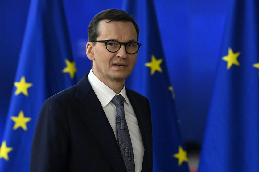 Poland to Seek German Approval to Send Tanks to Ukraine