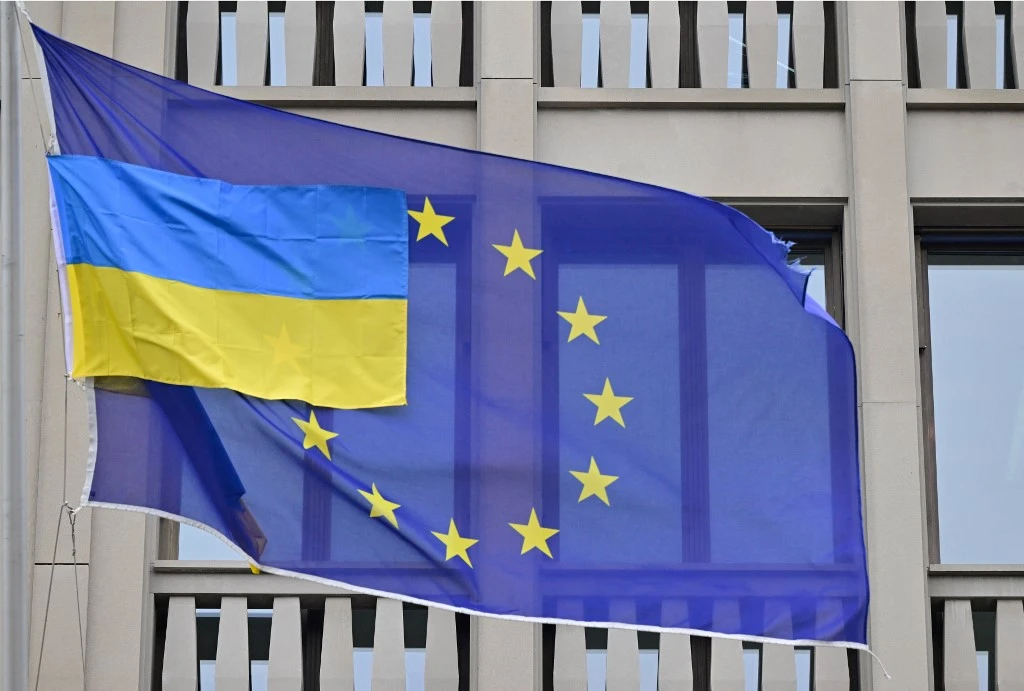 War Pushes Ukraine Nearer EU, But Long Road Ahead to Joining
