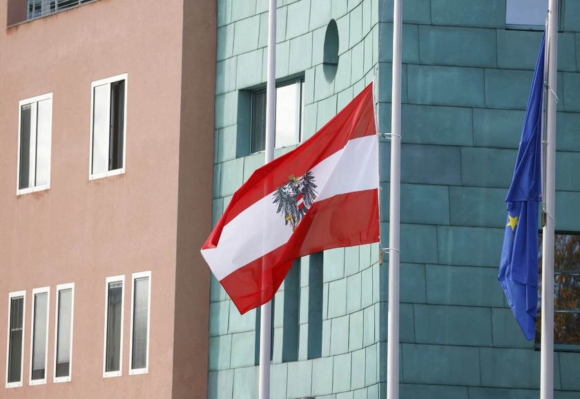 Austria Expels Four Russian Diplomats