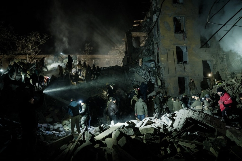 At Least 3 Dead in Russian Missile Strike on Residential Building in Kramatorsk