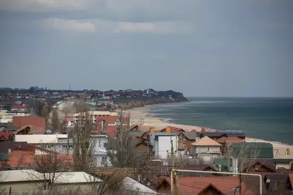 Ukraine’s Merchant Sailors Grounded at Home