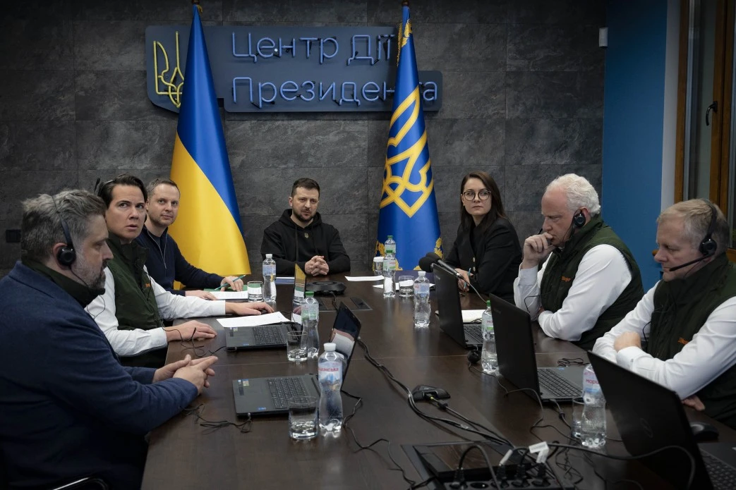 President Zelenskyy Meets With JP Morgan, Takes Part in Investment Summit