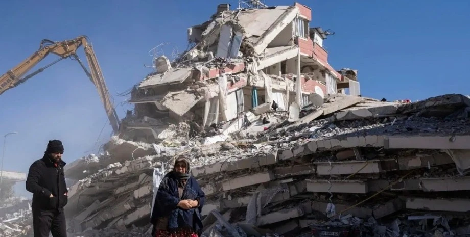 Число жертв землетрусу в Туреччині та Сирії перевищило 33 тисячі людей
