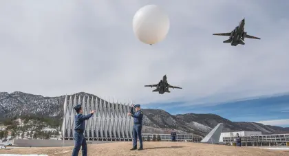Чому Росія застосовує у війні повітряні кулі і як цьому протидіяти