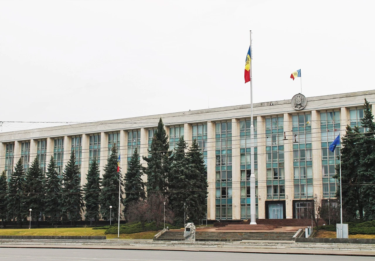 مولدوفا تطالب الاتحاد الأوروبي بفرض عقوبات على أثرياء متّهمين بالتعاون مع موسكو