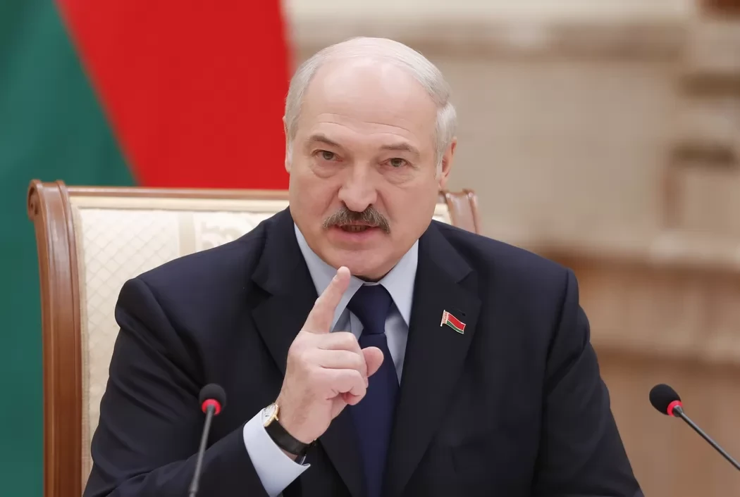 Вибухи у Мачулищах: Лукашенко зібрав силовиків та наказав захищати рубежі