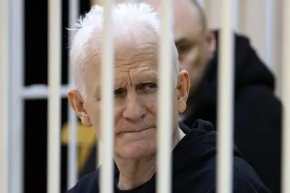 بيلاروسيا: أحكام بسجن 4 معارضين للوكاشينكو بينهم حائز على نوبل للسلام