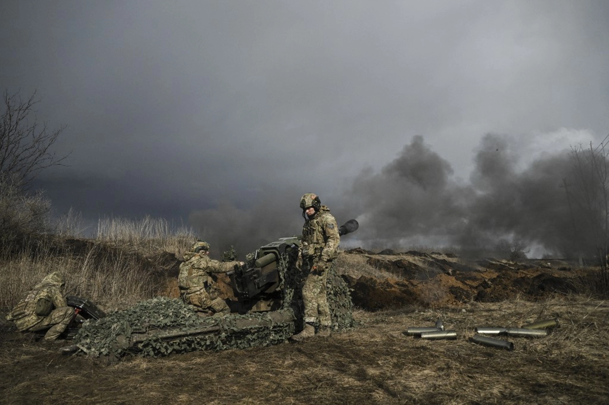 "Ніяких ознак відведення": український боєць у Бахмуті спростував заяву НАТО про те, що місто може впасти "за кілька днів"