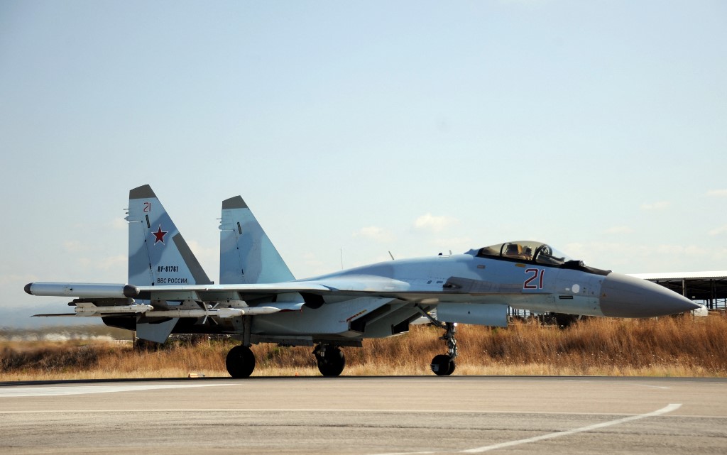 Iran Says Deal Reached to Buy Russian Fighter Jets