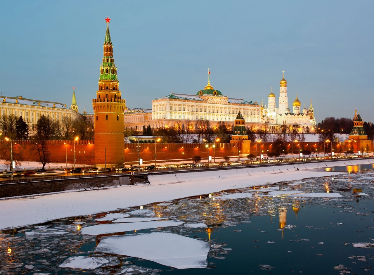У Кремлі досі триває істерика через петицію про перейменування Росії на Московію