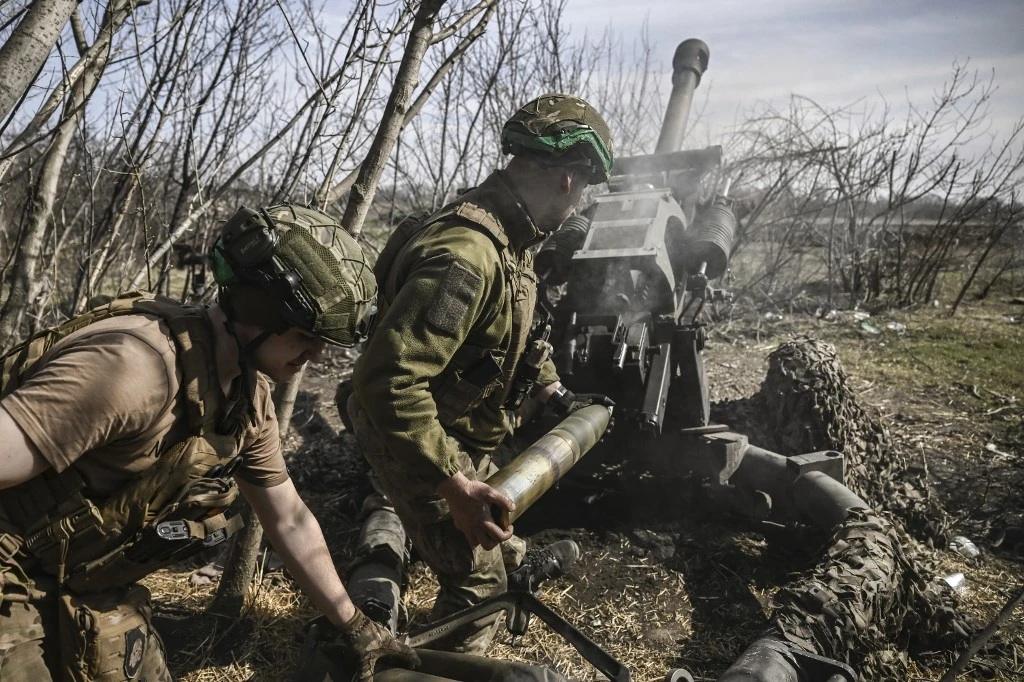 Ukraine Says 'Managing to Stabilise' Battle for Bakhmut