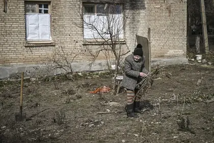 As Winter Ends, a Garden Takes Shape Near Ukraine Frontline
