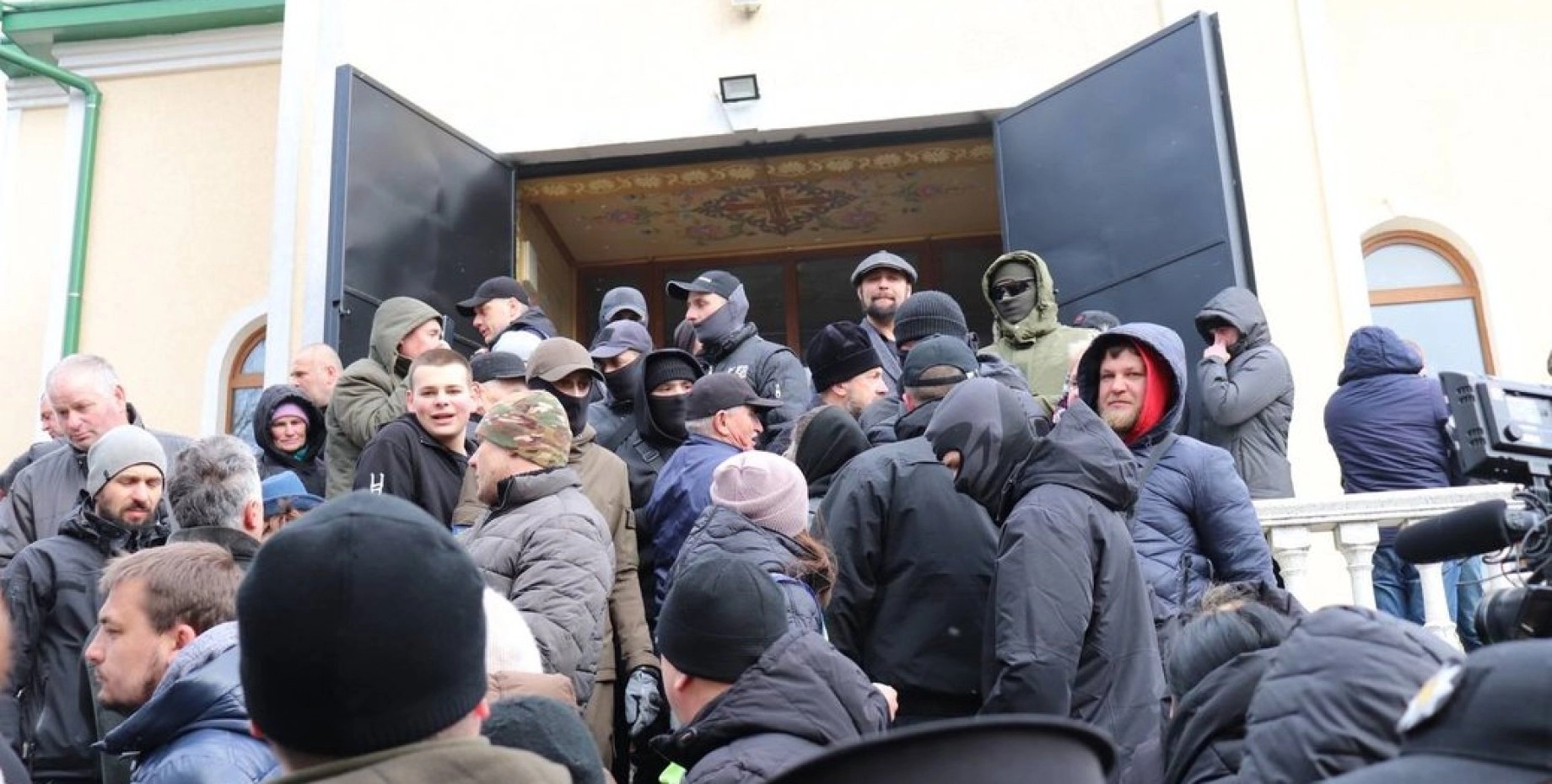 Skirmish Between Rival Orthodox Churches in Ivano-Frankivsk