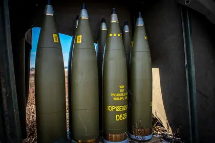 Україна отримає 8 тисяч артилерійських снарядів від Норвегії та Данії