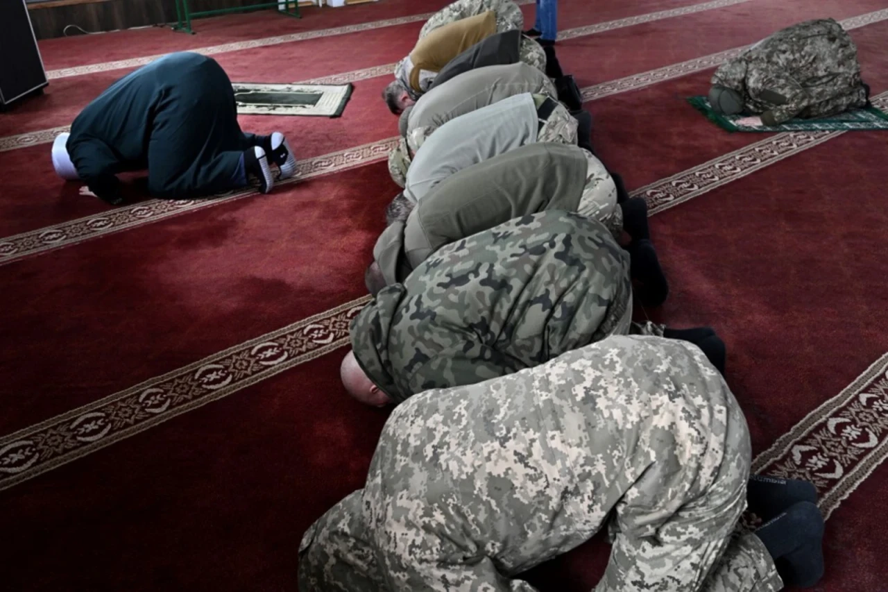 Молитва за перемогу: українські мусульмани відзначають Рамадан