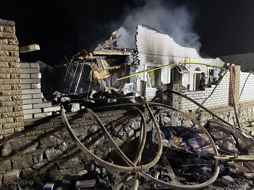 Russian Strikes Kill Father and Daughter in Southeast Ukraine