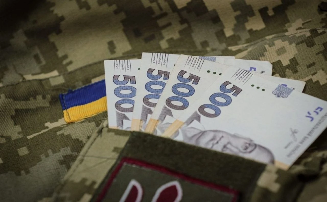 У Раді назвали умову для повернення військовим надбавки у 30 тисяч гривень