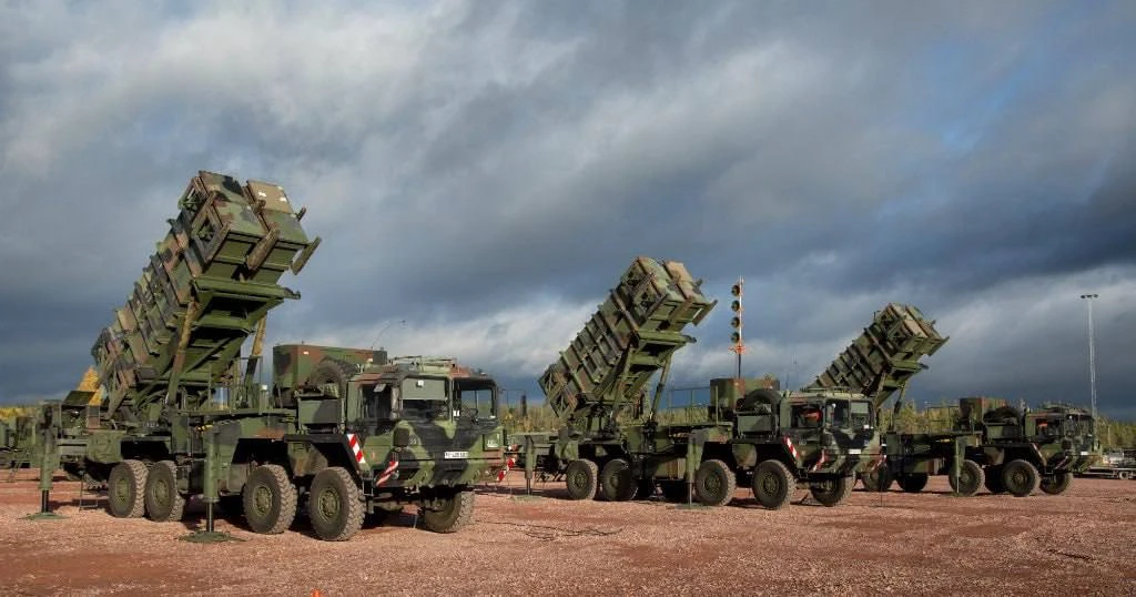أوكرانيا تتسلم أولى أنظمة الدفاع الجوي الأمريكية باتريوت
