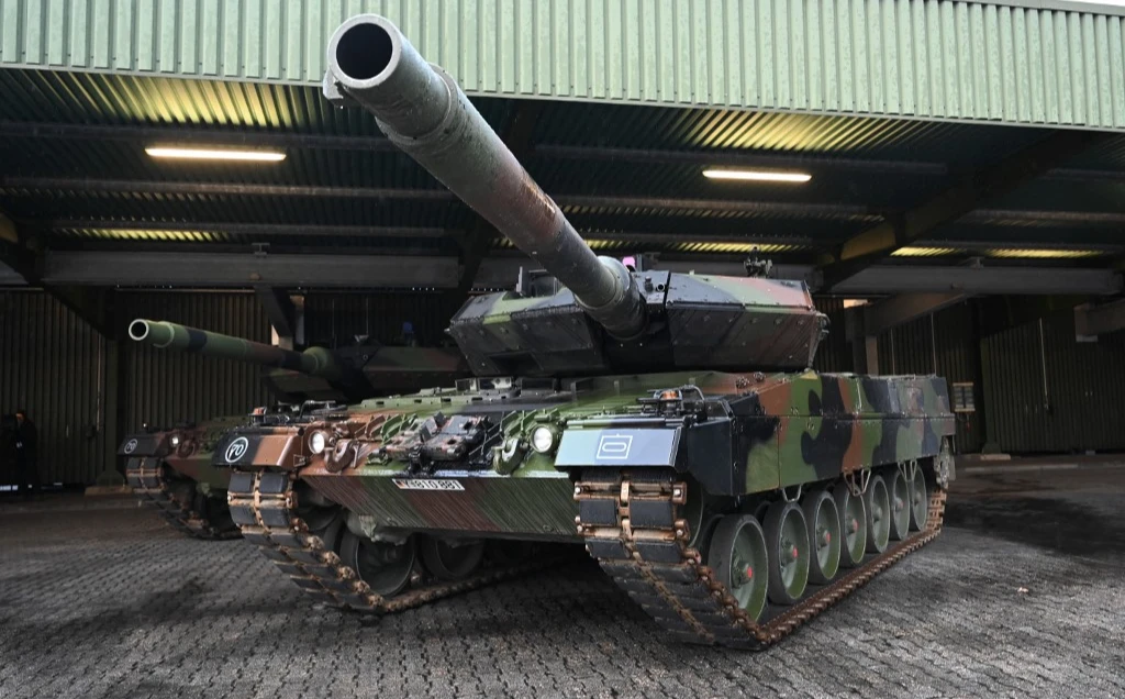 Denmark, Netherlands to Give Ukraine 14 Leopard Tanks