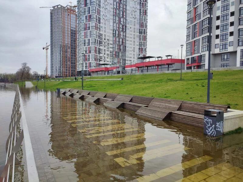 Небезпека підтоплень все ще зберігається, однак рівень води у Києві спадає
