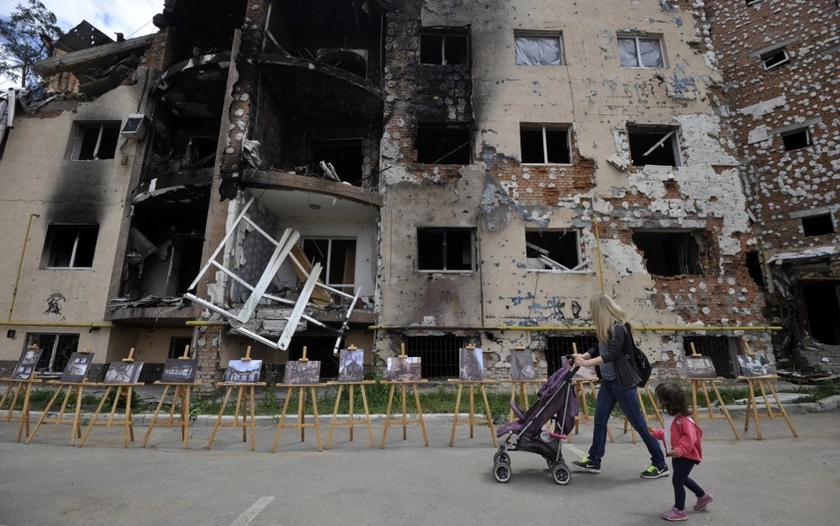 ‘Why Must So Many More People Die?’ – Uncertainty Prevails for Ukrainians 1,000 Days Into War