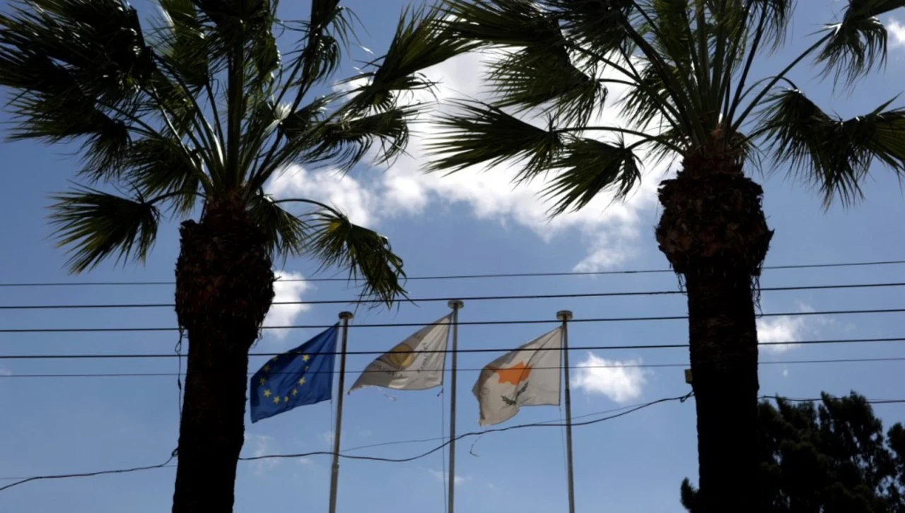 قبرص تتخذ إجراءات صارمة بحق من يخالف العقوبات على روسيا