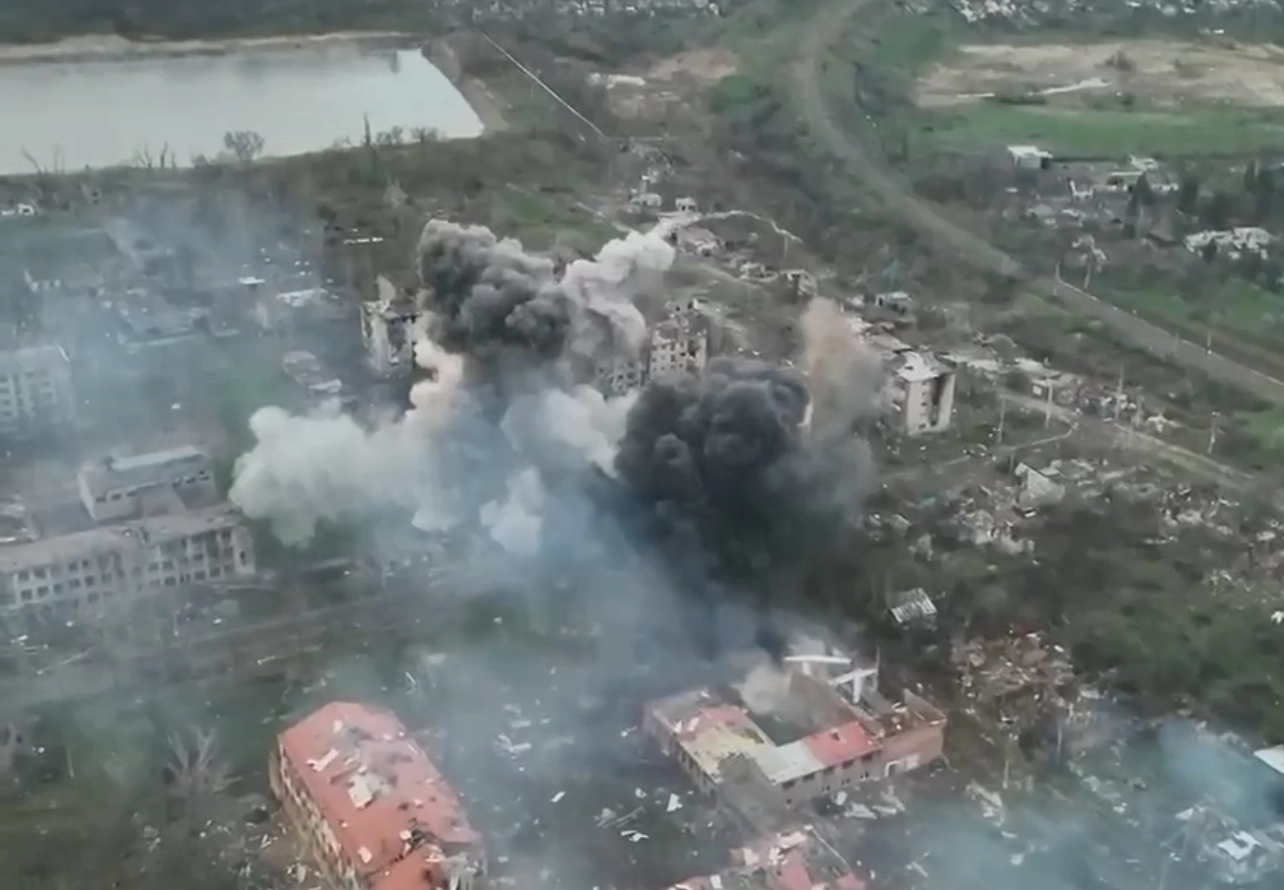 Drone Video Captures Moment JDAMs Hit Russian Positions in Bakhmut