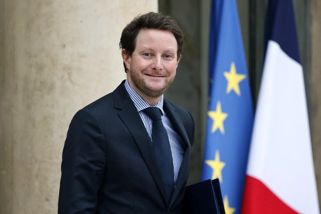 French Transport Minister Says Ukraine Working Towards Partially Opening Airspace for Civil Flights