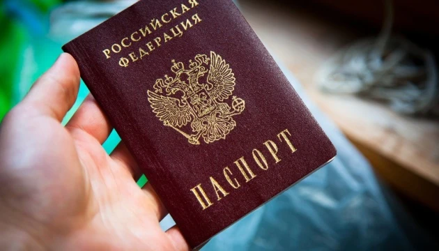 Putin Forces Russian Citizenship on Occupied Territories