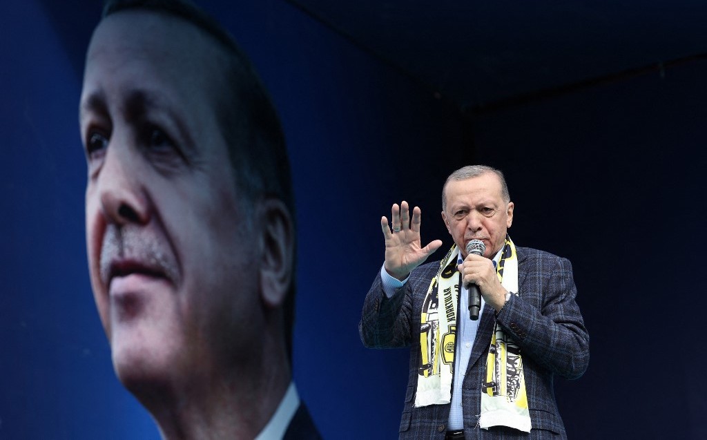 Turkey’s Undefeated Erdogan Nears Knife-Edge Vote