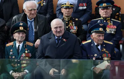 Ширяться чутки про проблеми зі здоров’ям у Лукашенка після того, як диктатор пропустив великий захід