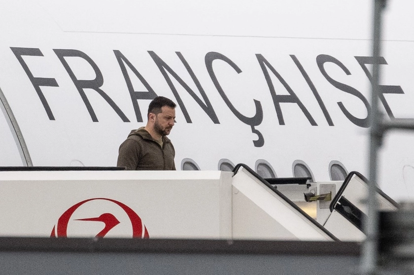 Zelensky Arrives at G7 Summit in Japan as  Ukraine Wins Access to F-16s
