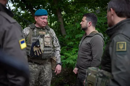 Зеленський прибув на фронт, щоб привітати українських морпіхів зі святом
