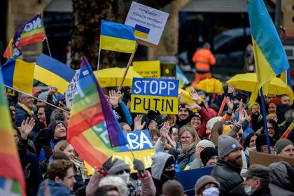 War Has Made Ukrainians More Tolerant  on LGBT Issue