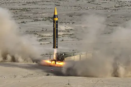 إيران تجري اختباراً ناجحاً لإطلاق صاروخ باليستي وسط تنديد فرنسي وأميركي