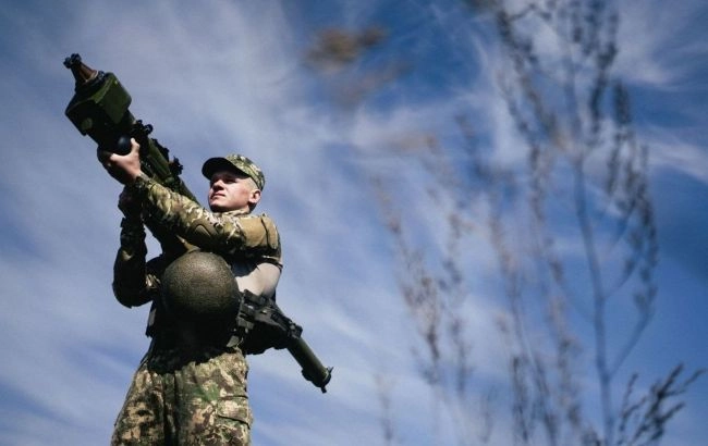 Нацгвардієць з "Ігли" збив російську ракету, що летіла на столицю