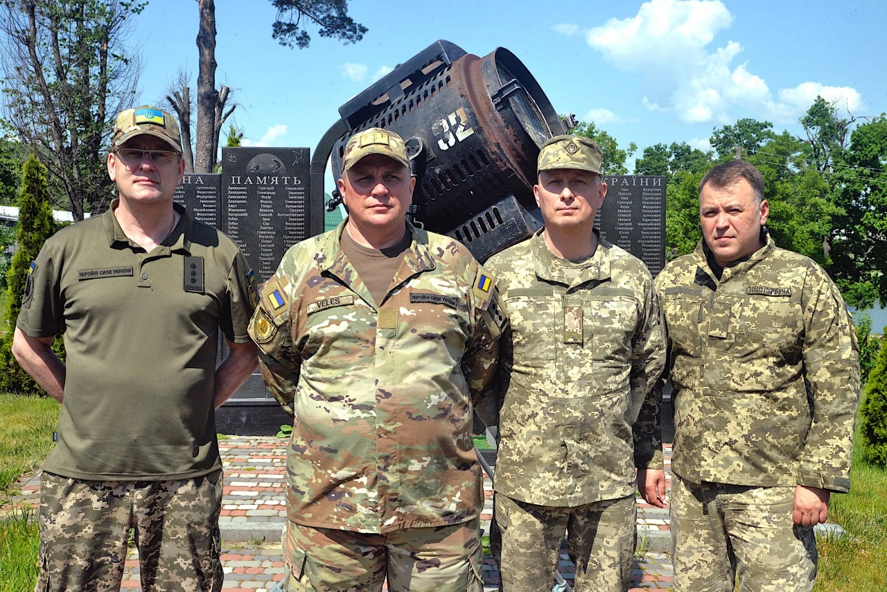 Бучанські волонтери – це як «татова армія», тільки з серйозним бойовим досвідом