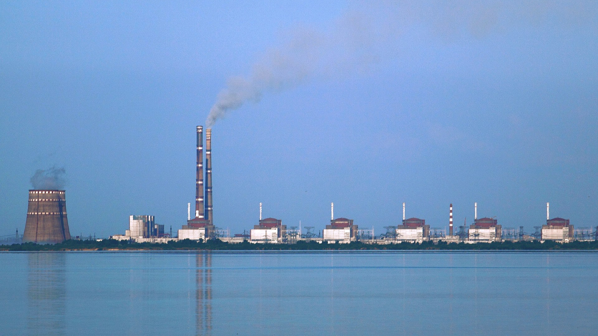 Zaporizhzhia Nuclear Power Plant Safe Despite Dam Explosion, Former Ukrainian Official Assures