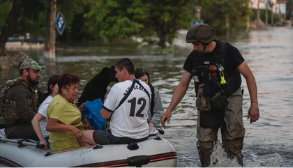 Forced to Evacuate Kherson, Locals Rage at Russians