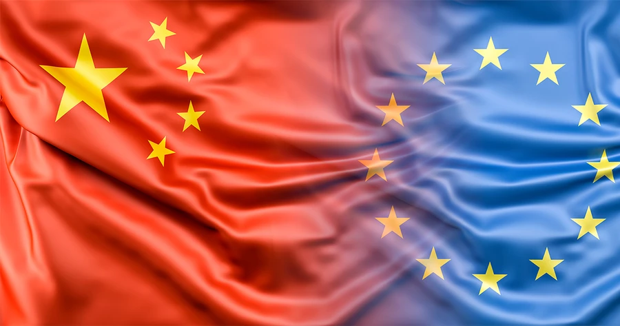 Bloomberg: Китай тисне на Євросоюз з метою уникнення санкцій проти своїх компаній