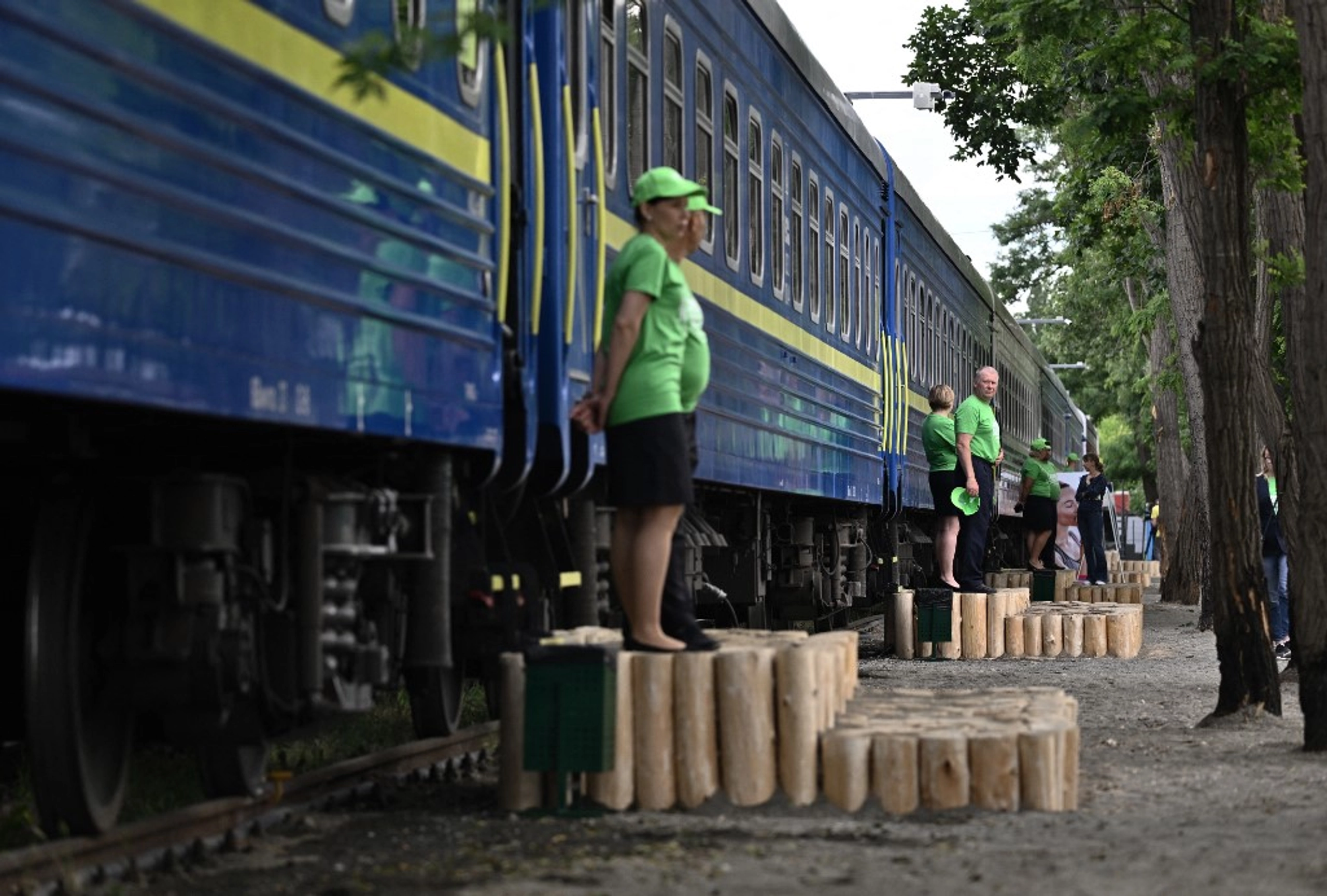 Ukrainian Railways Begins Selling Tickets for Separate Female Carriages