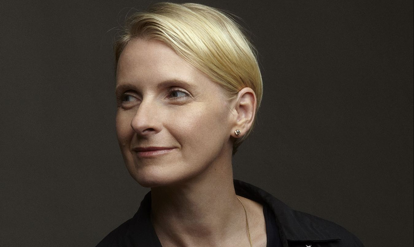 eat-pray-love-and-support-ukraine-us-author-postpones-release-of-novel
