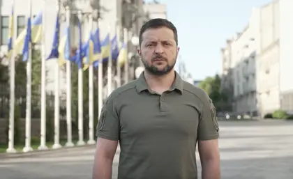 On Father's Day, Zelensky Praises 'Brave' Soldiers Fighting
