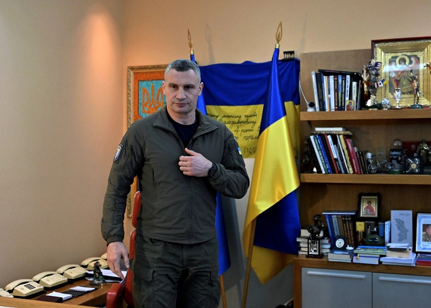 Mayor Klitschko Accuses New Kyiv Military Chief of Overstepping Authority