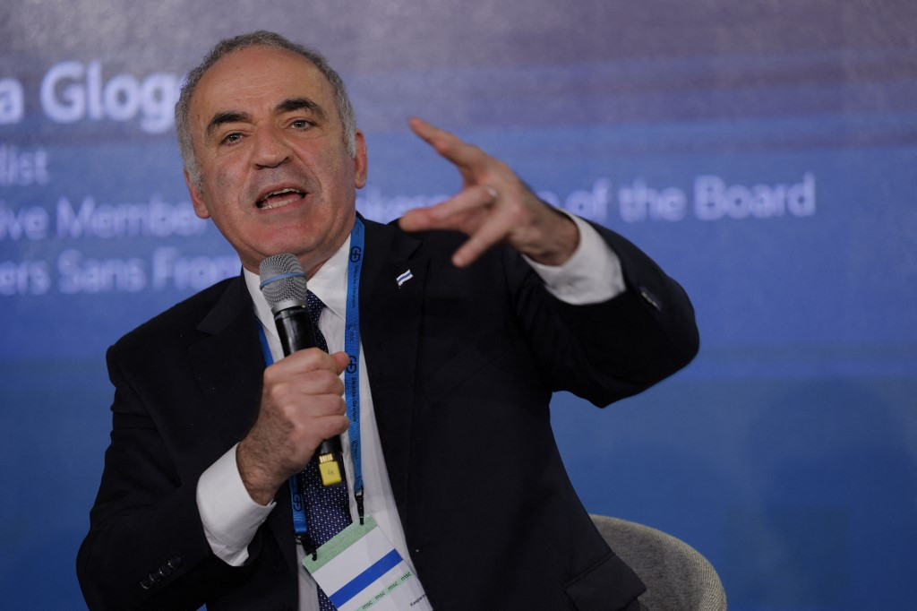 Garry Kasparov -The Fall of Putin is Inevitable - Vimarsana News